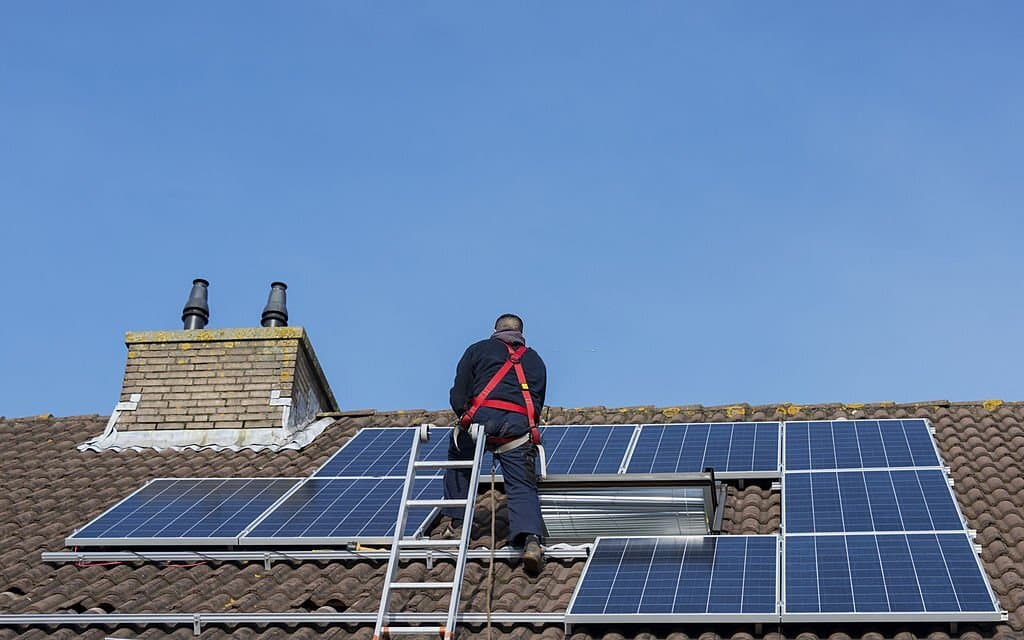 Instalación de paneles solares en Lakeside, Condado de San Diego CA por San Diego Solar Surfers