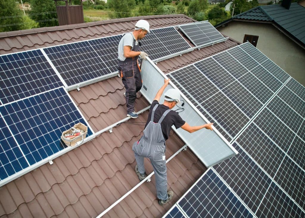 Instalación de paneles solares en Ocean Beach, Condado de San Diego CA por San Diego Solar Surfers