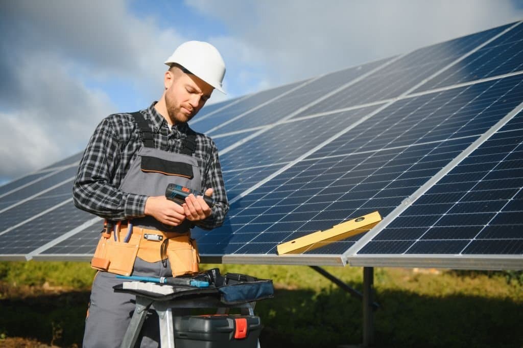 Instalación de paneles solares en Santee, Condado de San Diego CA por San Diego Solar Surfers