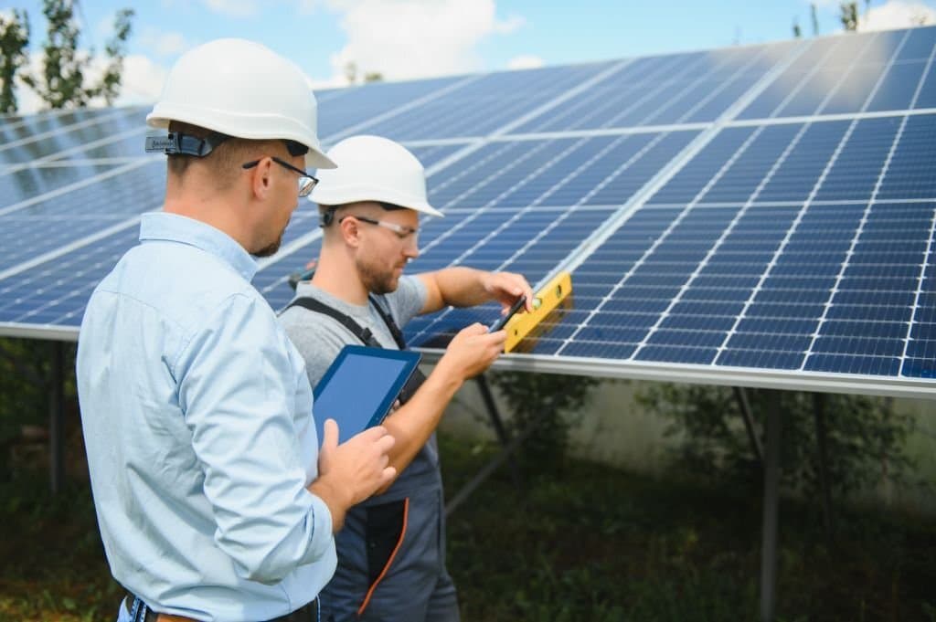 Solar panel installation in Solana Beach, San Diego County CA by San Diego Solar Surfers